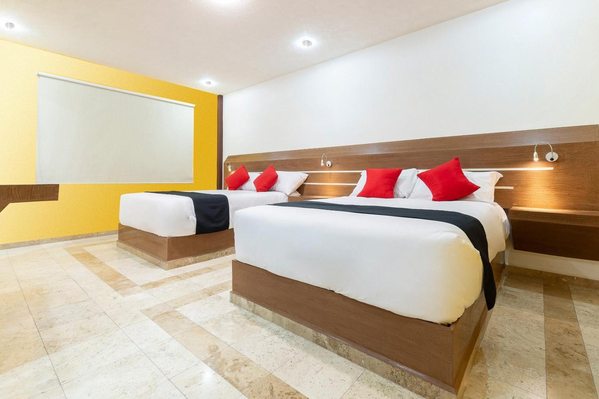 Hotel Capital O Df 4*