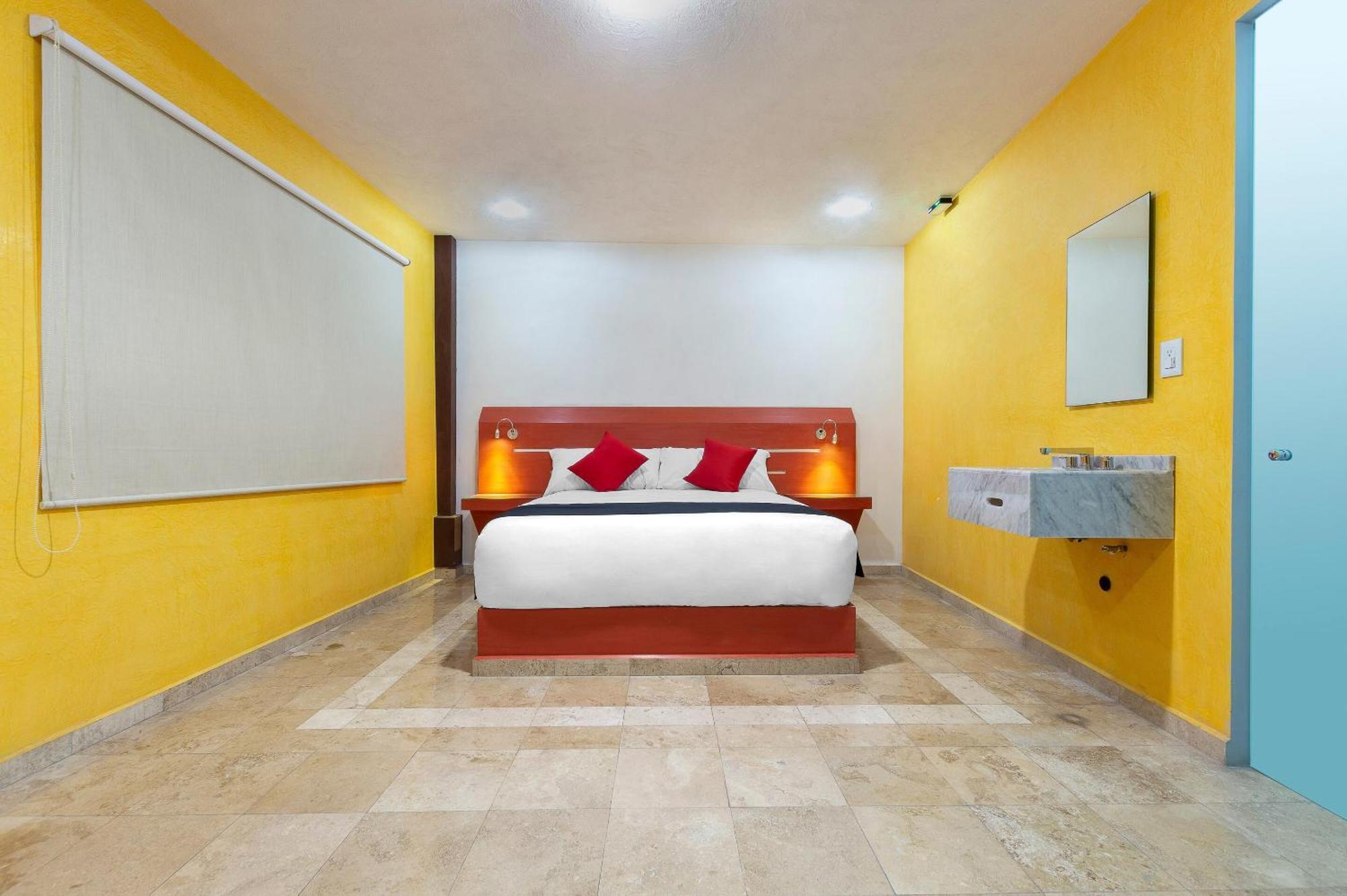 Hotel Capital O Df 4*
